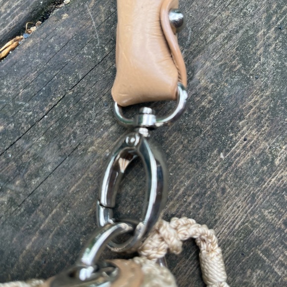 The Sak Cream Woven Vintage Purse w silver hardware - Picture 4 of 9